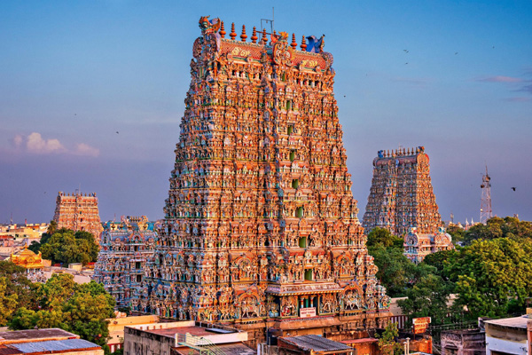 Nadhiya Travels